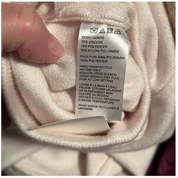 NWT Saks Fifth Avenue Sweater with Faux Fur Trim - Picture 5 of 6